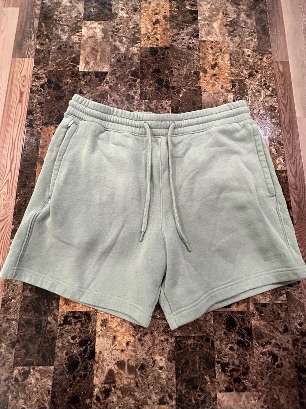 Under Armour Men's Olive Gray Athletic Shorts